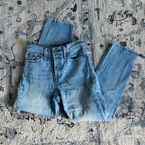 Levi 501 Light Wash Jeans